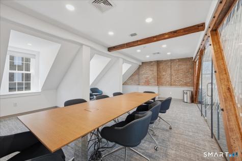 40 Bank Street New London CT 06320