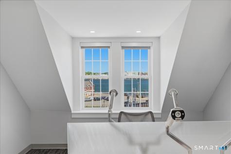 40 Bank Street New London CT 06320