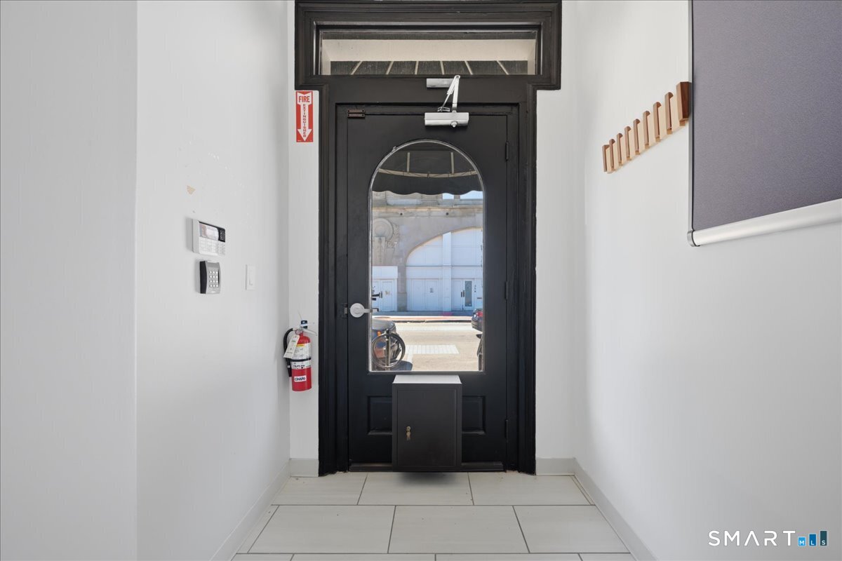 40 Bank Street New London CT 06320
