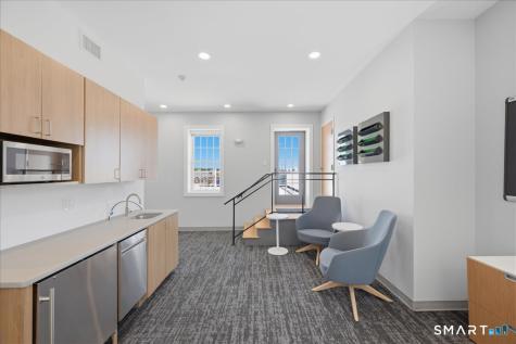 40 Bank Street New London CT 06320