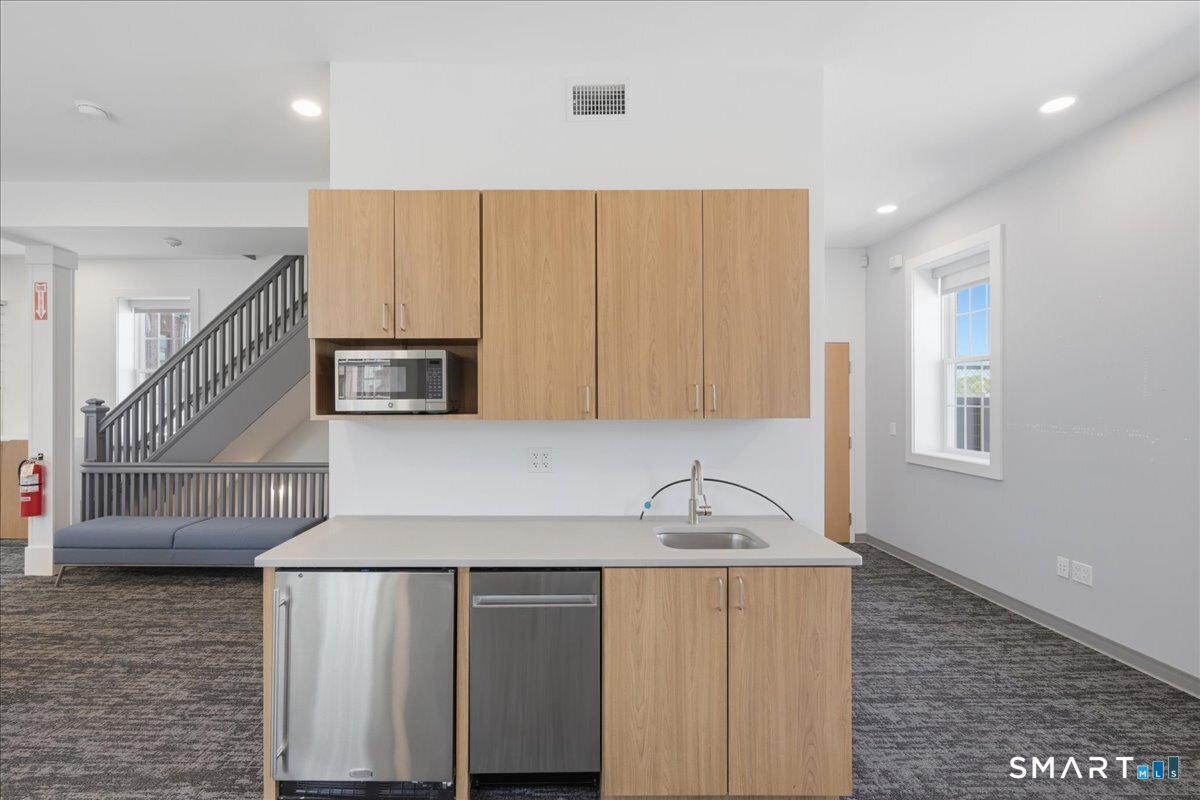 40 Bank Street New London CT 06320