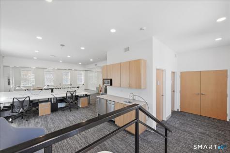 40 Bank Street New London CT 06320