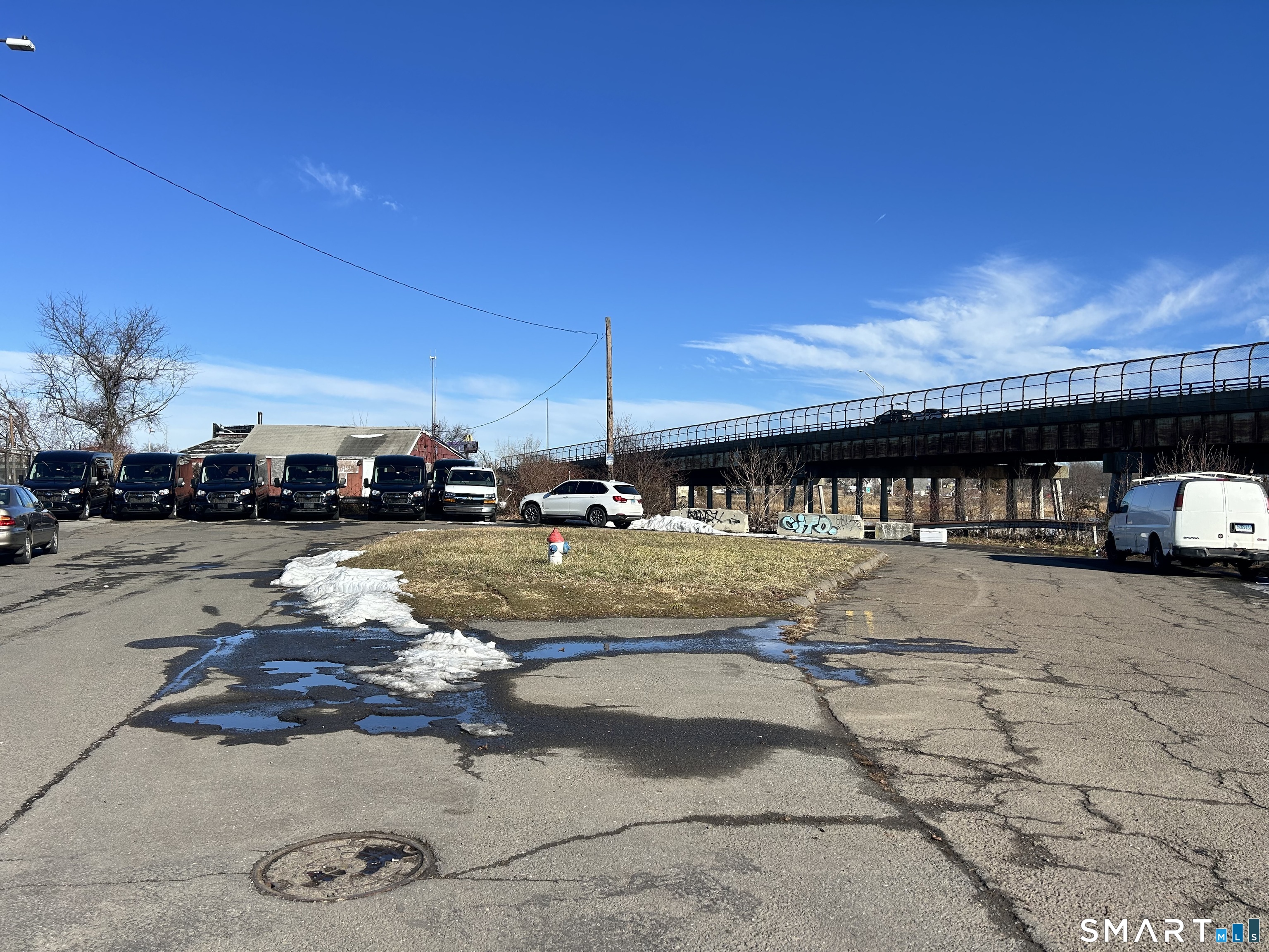 27 Kimberly Avenue West Haven CT 06516
