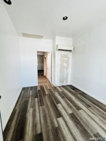 27 Kimberly Avenue West Haven CT 06516