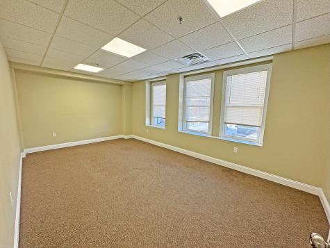 17 Elizabeth Street Derby CT 06418