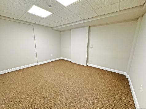 17 Elizabeth Street Derby CT 06418