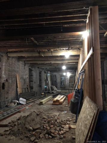 27 Bank Street New London CT 06320