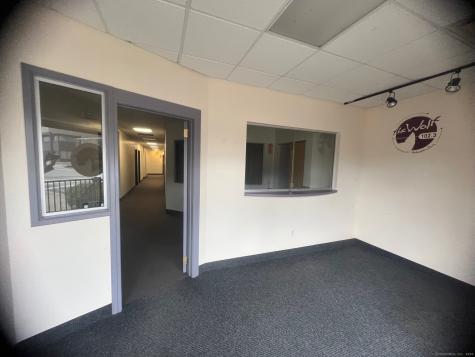 7 Governor Winthrop Boulevard New London CT 06320