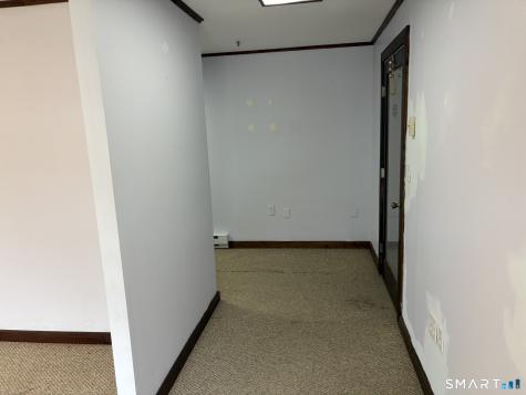 1068 Hartford Turnpike Waterford CT 06385