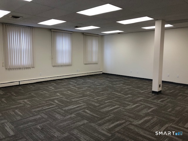 2 Barnard Lane Bloomfield CT 06002
