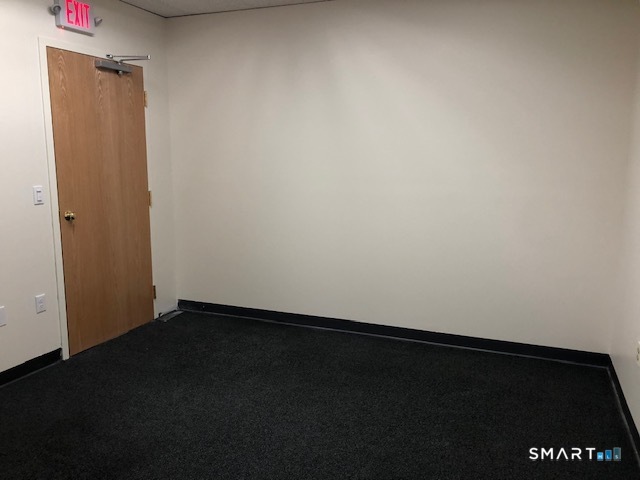 2 Barnard Lane Bloomfield CT 06002
