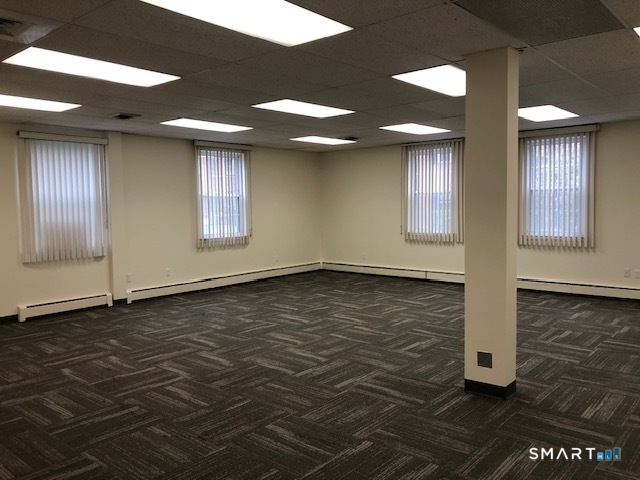 2 Barnard Lane Bloomfield CT 06002