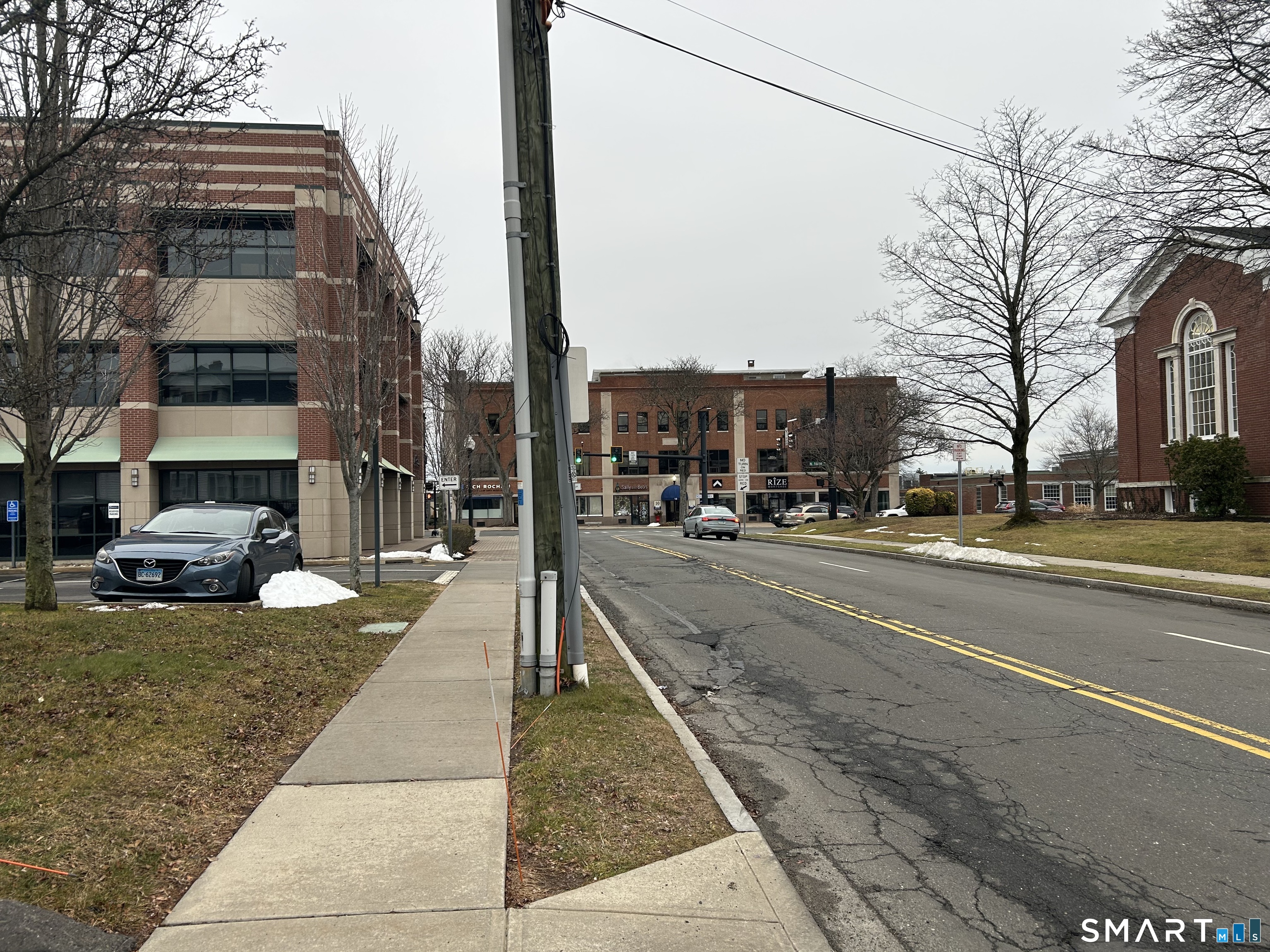 16 Brace Road West Hartford CT 06107