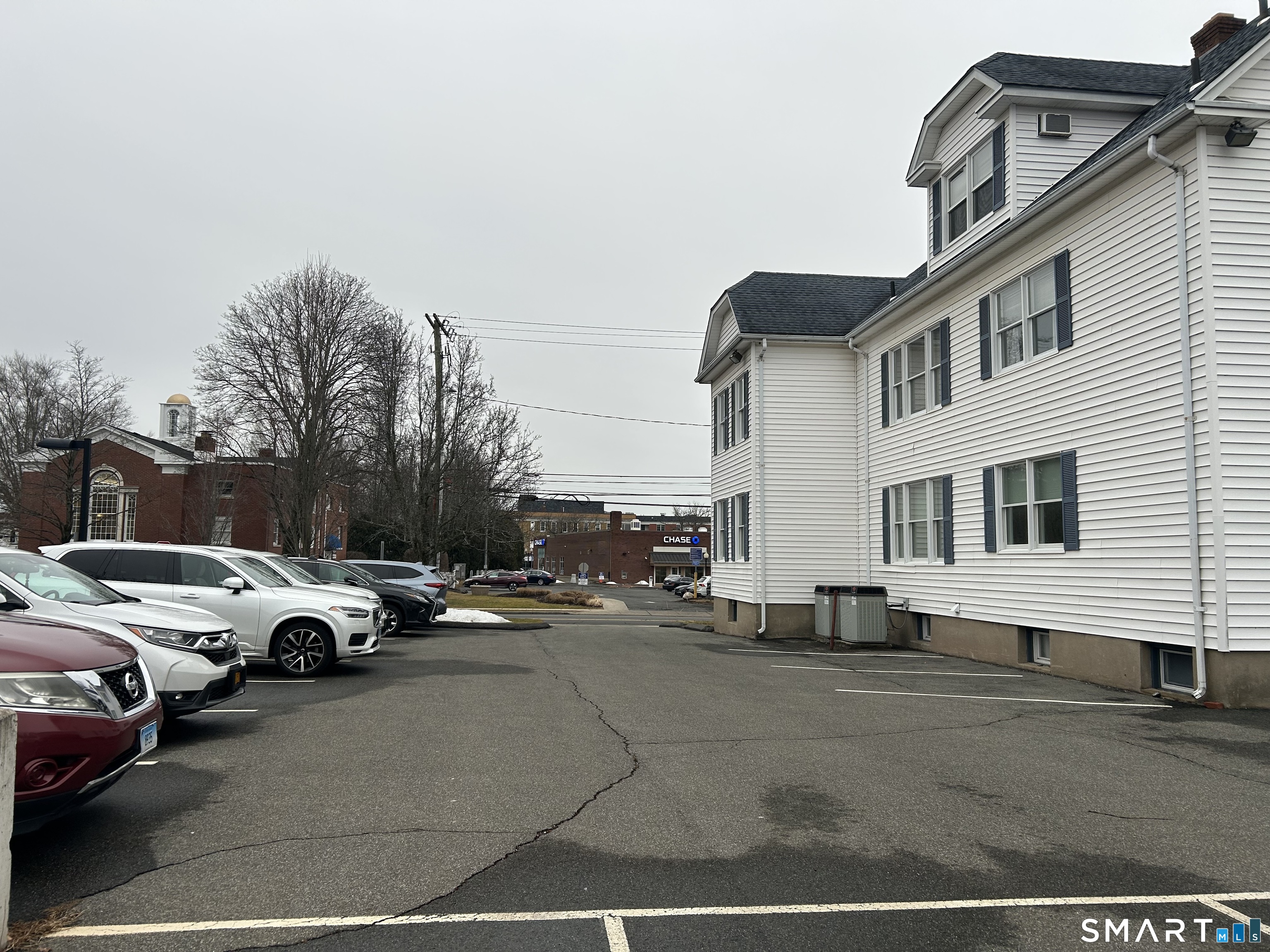 16 Brace Road West Hartford CT 06107