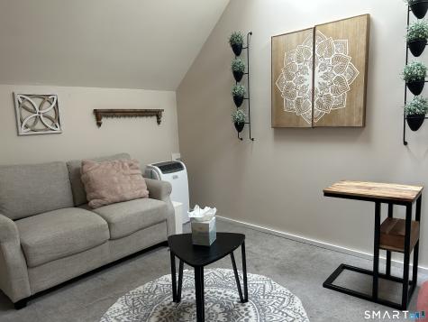 16 Brace Road West Hartford CT 06107