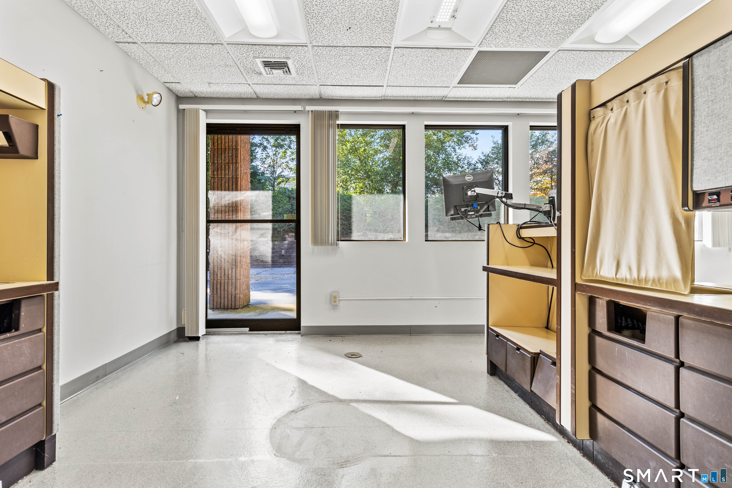 256 Boston Post Road Waterford CT 06385