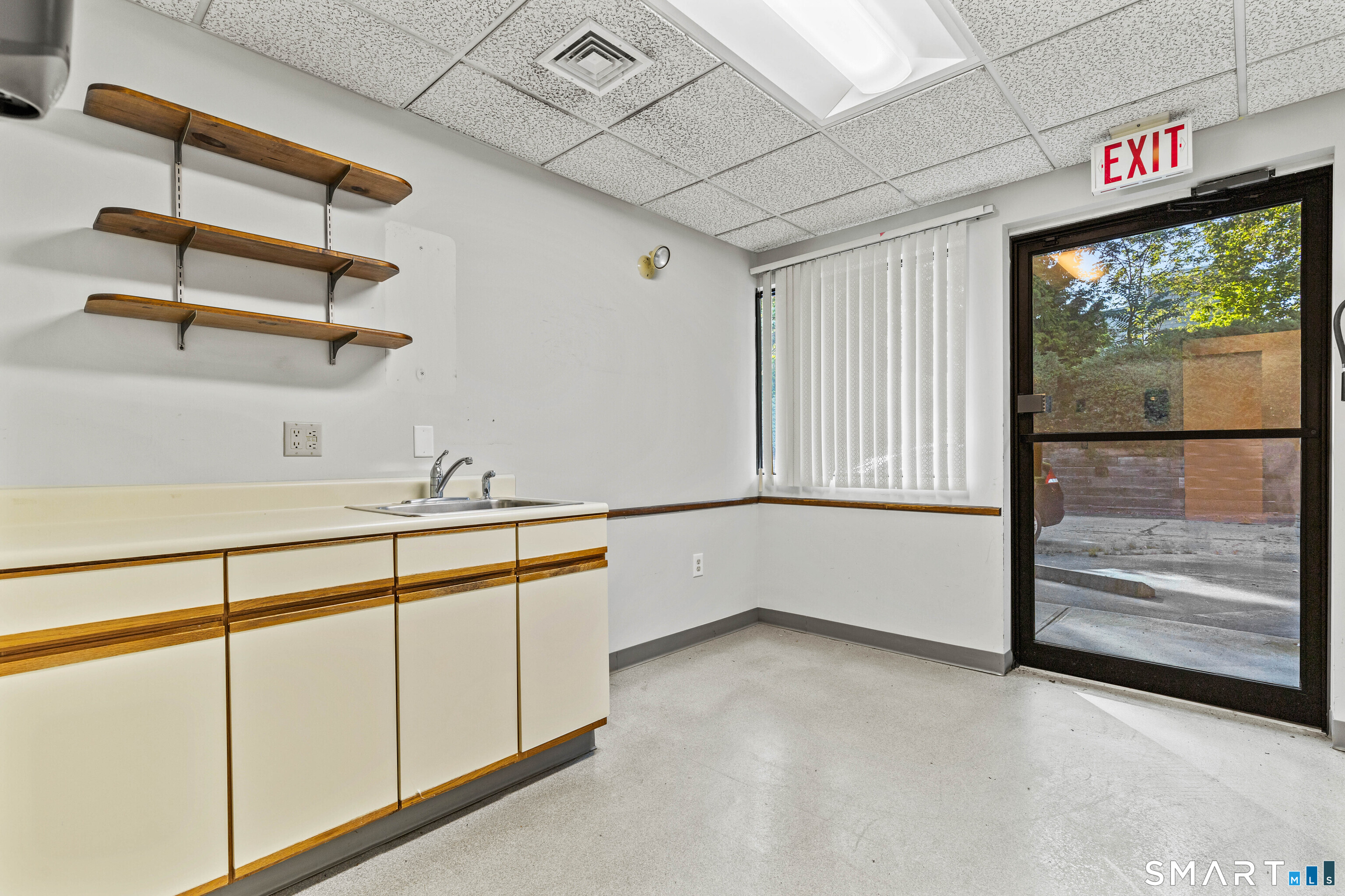 256 Boston Post Road Waterford CT 06385