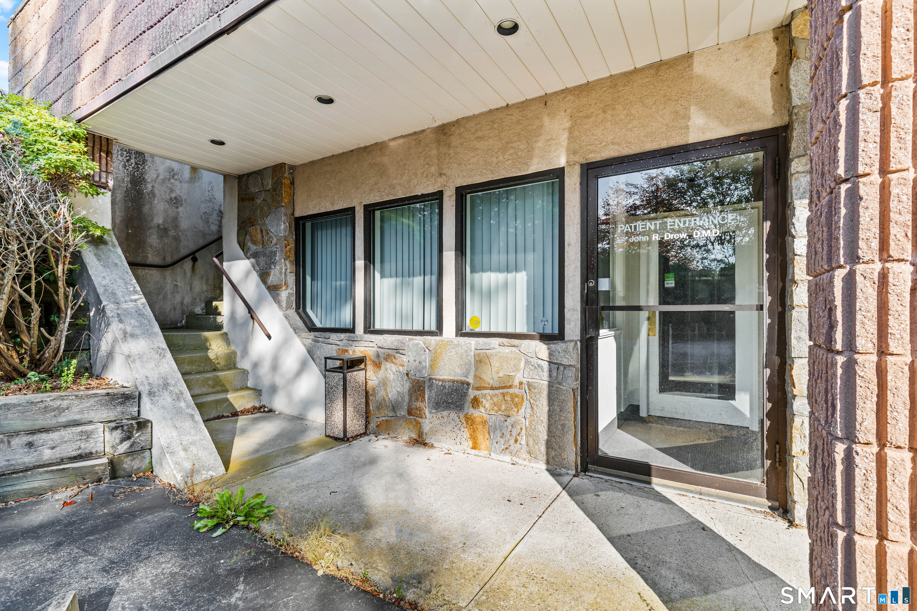 256 Boston Post Road Waterford CT 06385