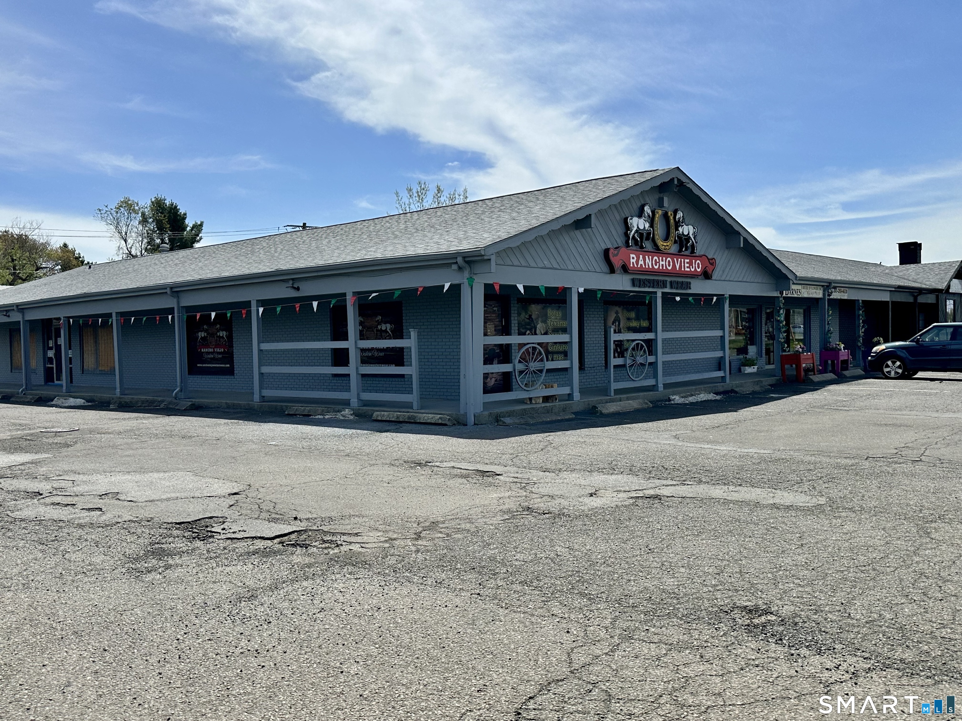 630 Washington Avenue North Haven CT 06473
