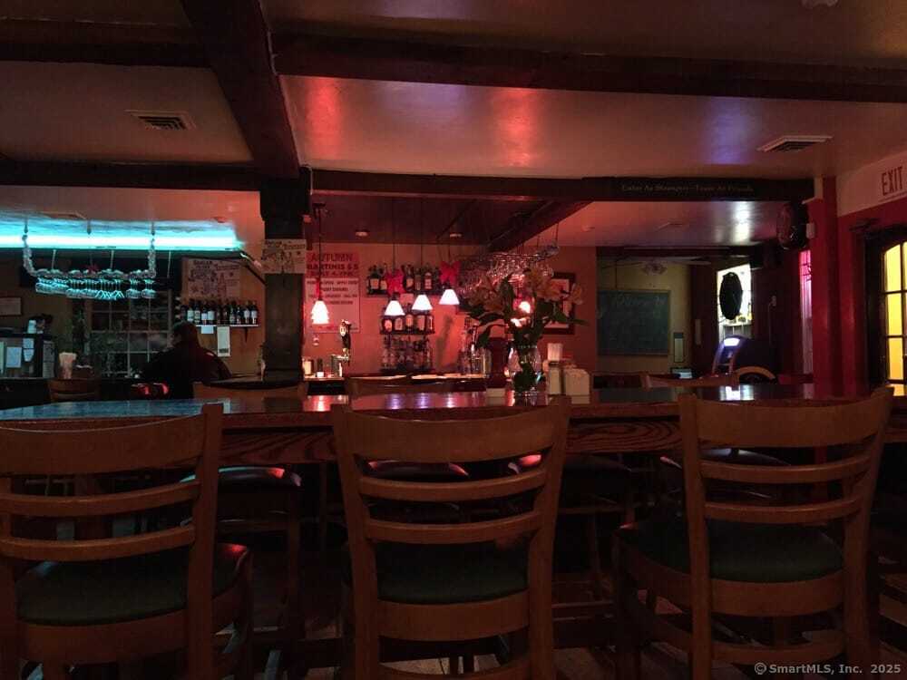 109-111 Bank Street New London CT 06320