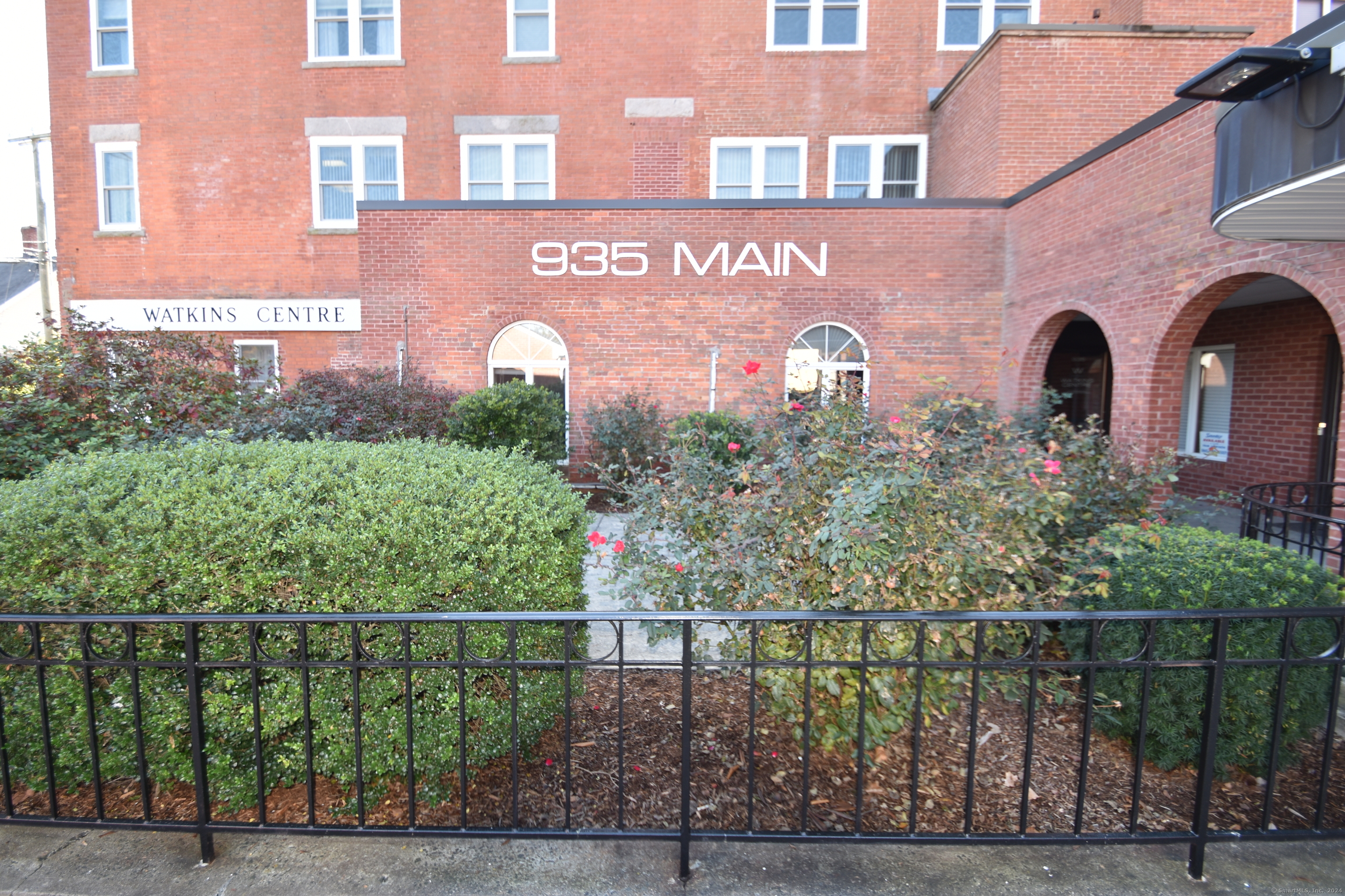 935 Main Street Manchester CT 06040