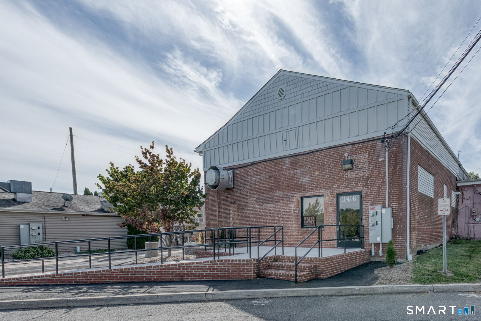 1042B Main Street Newington CT 06111