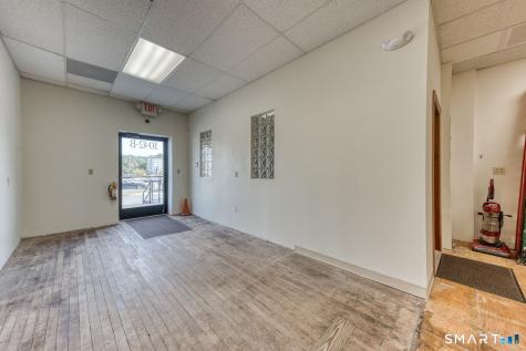 1042B Main Street Newington CT 06111