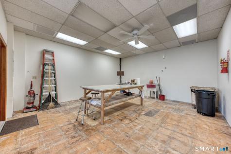 1042B Main Street Newington CT 06111
