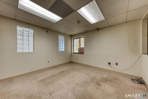 1042B Main Street Newington CT 06111
