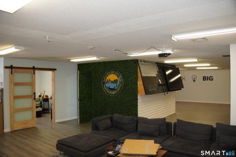 4137 Whitney Avenue Hamden CT 06518