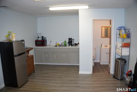 4137 Whitney Avenue Hamden CT 06518