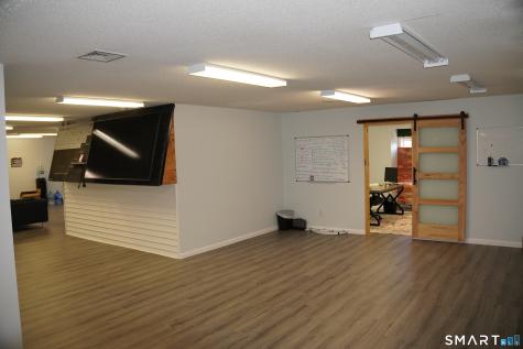 4137 Whitney Avenue Hamden CT 06518