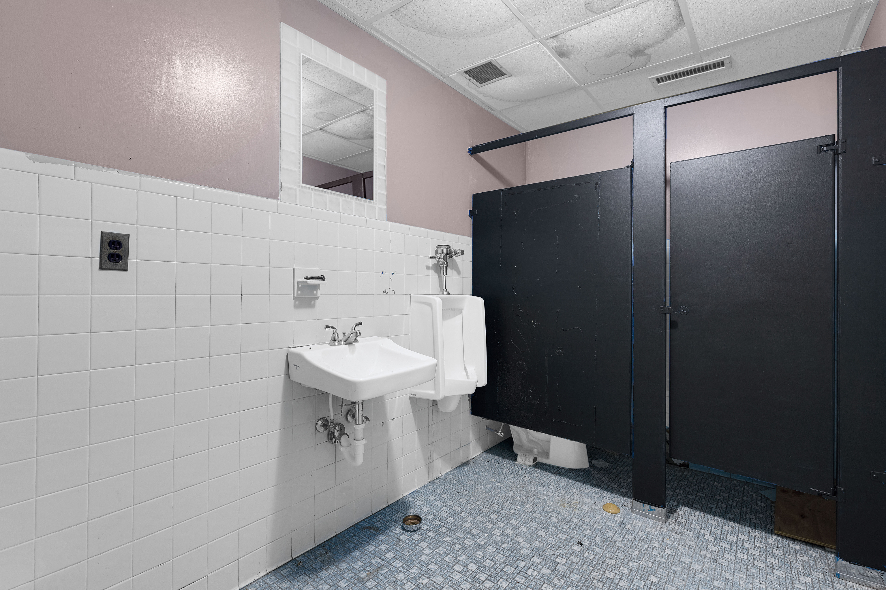 160-162 Franklin Avenue Hartford CT 06114