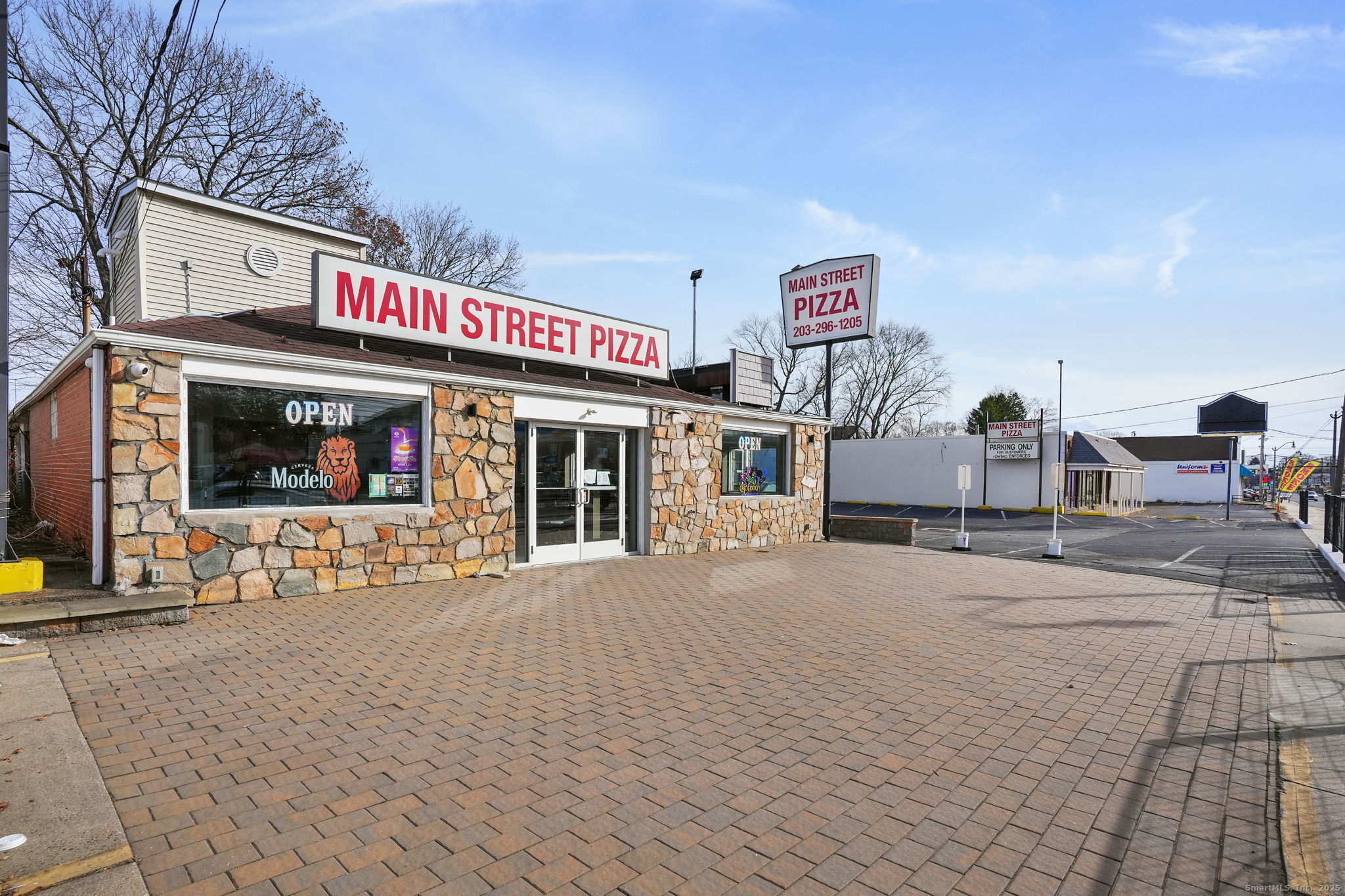 4050 Main Street Bridgeport CT 06606