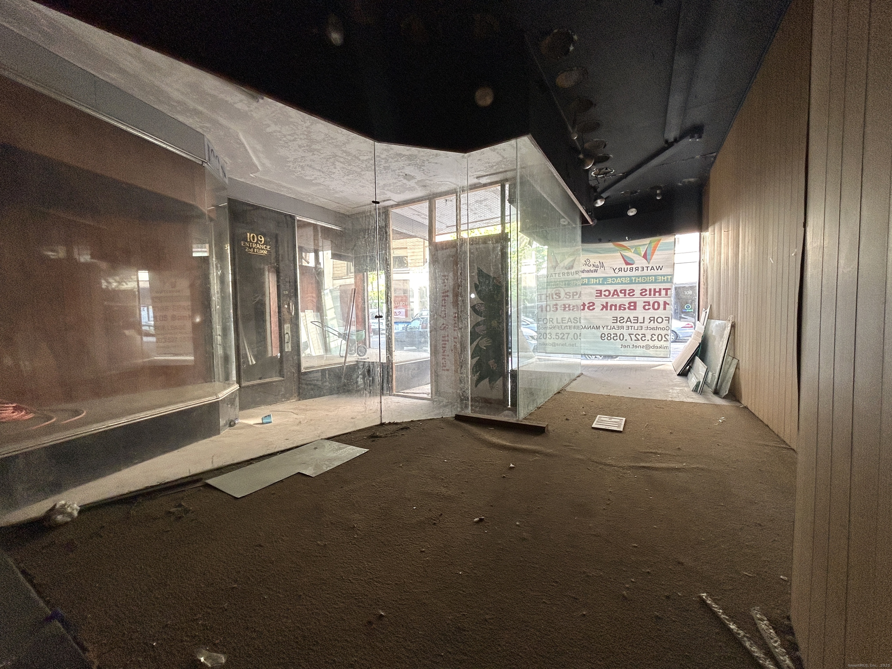 105 Bank Street Waterbury CT 06702