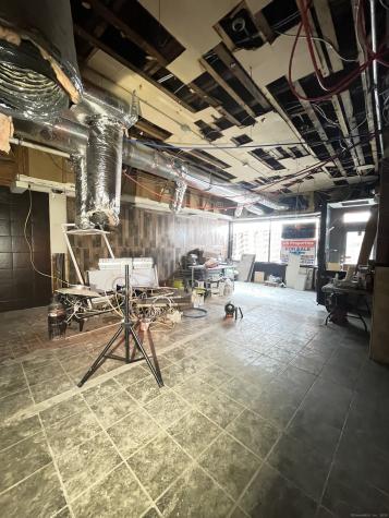 8 Bank Street New London CT 06320