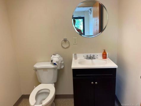 628 New Haven Road Naugatuck CT 06770