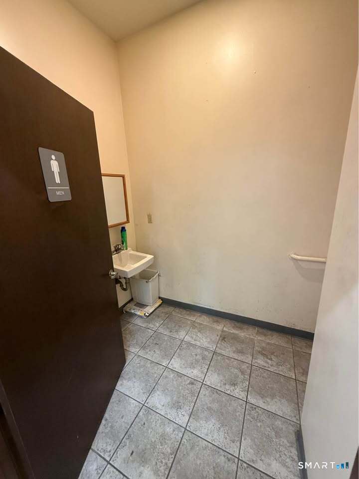 29 Seemans Lane Milford CT 06460