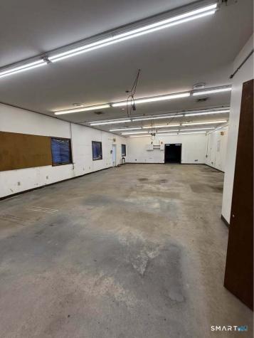 29 Seemans Lane Milford CT 06460