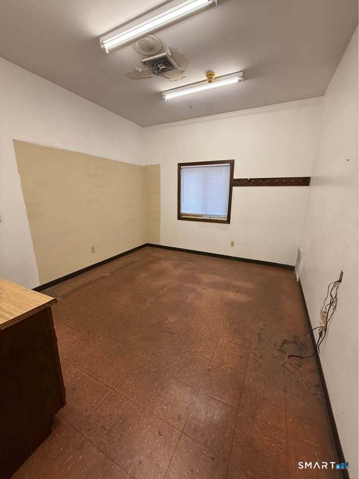 29 Seemans Lane Milford CT 06460