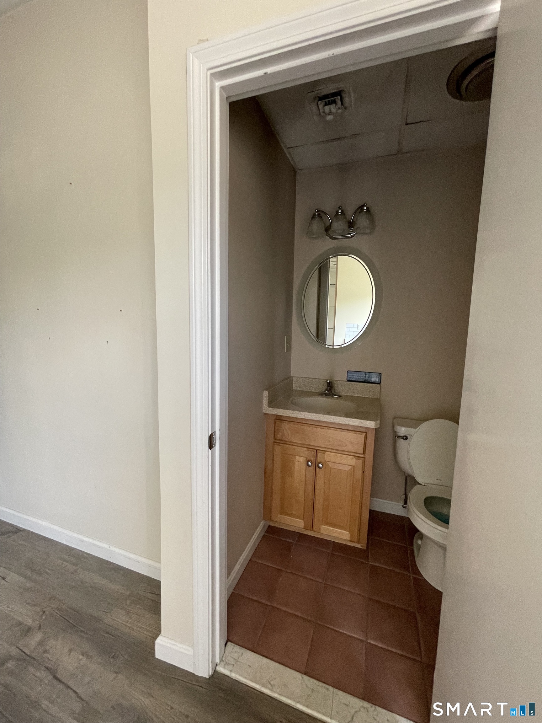 11 South Road Somers CT 06071