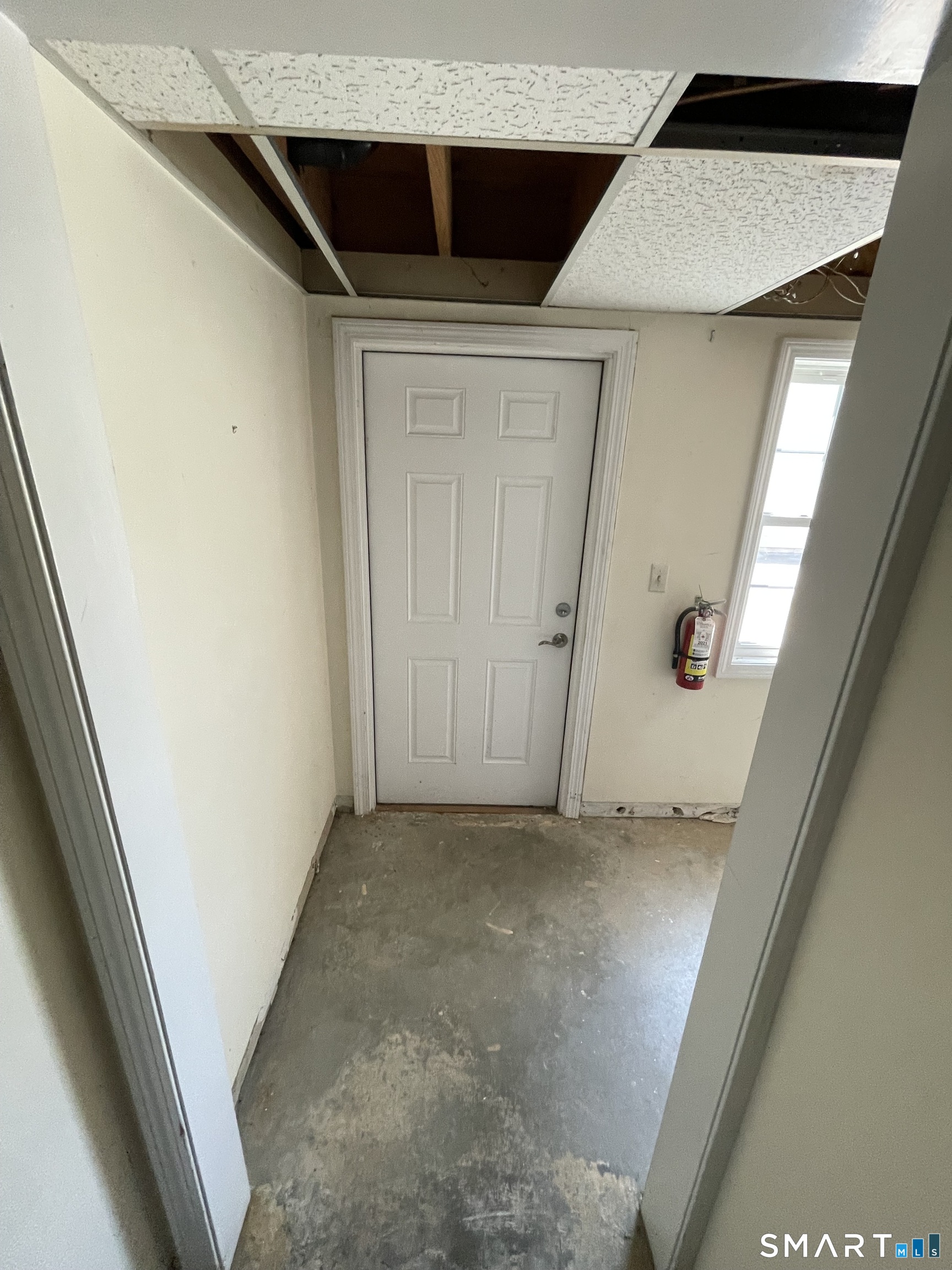 11 South Road Somers CT 06071