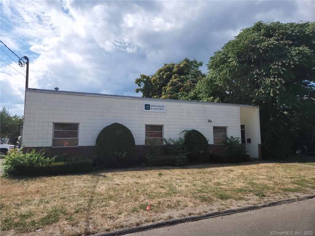 542 Honeyspot Road Stratford CT 06615
