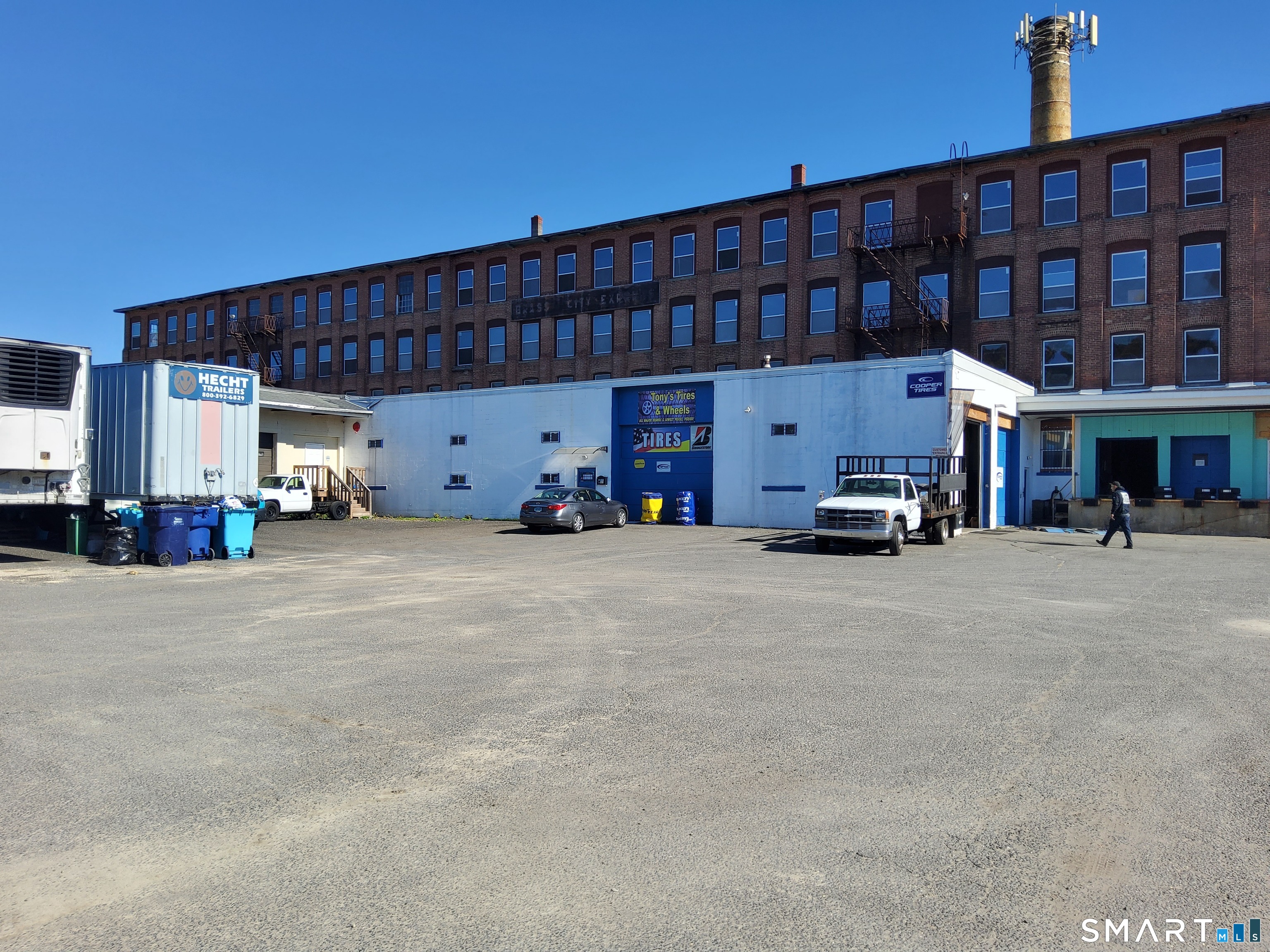 280 Chase River Road Waterbury CT 06704