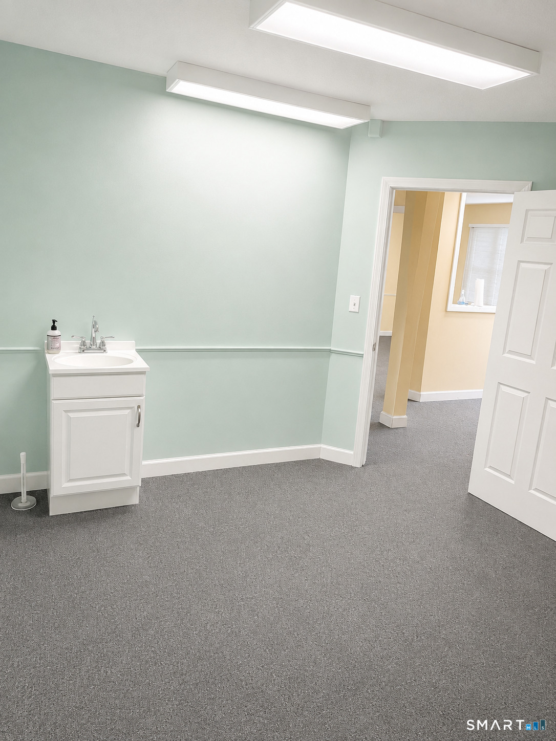 274 Silas Deane Highway Wethersfield CT 06109