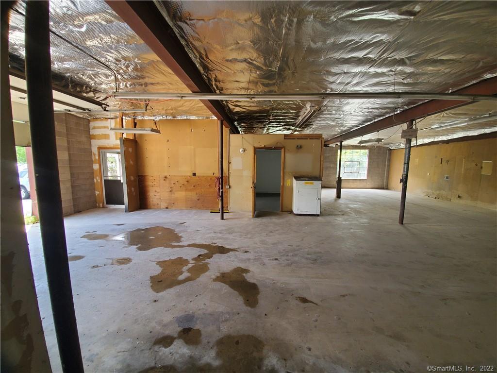 19 Sandscreen Road Avon CT 06001
