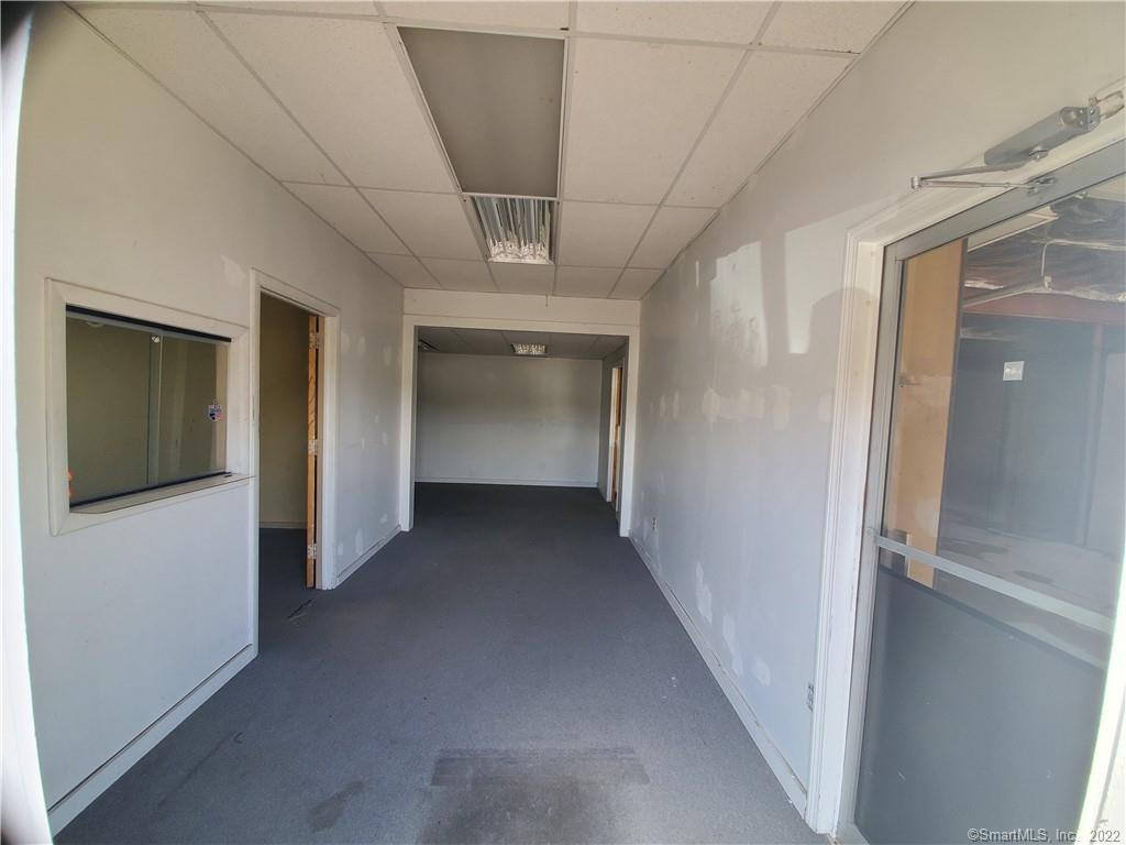 19 Sandscreen Road Avon CT 06001