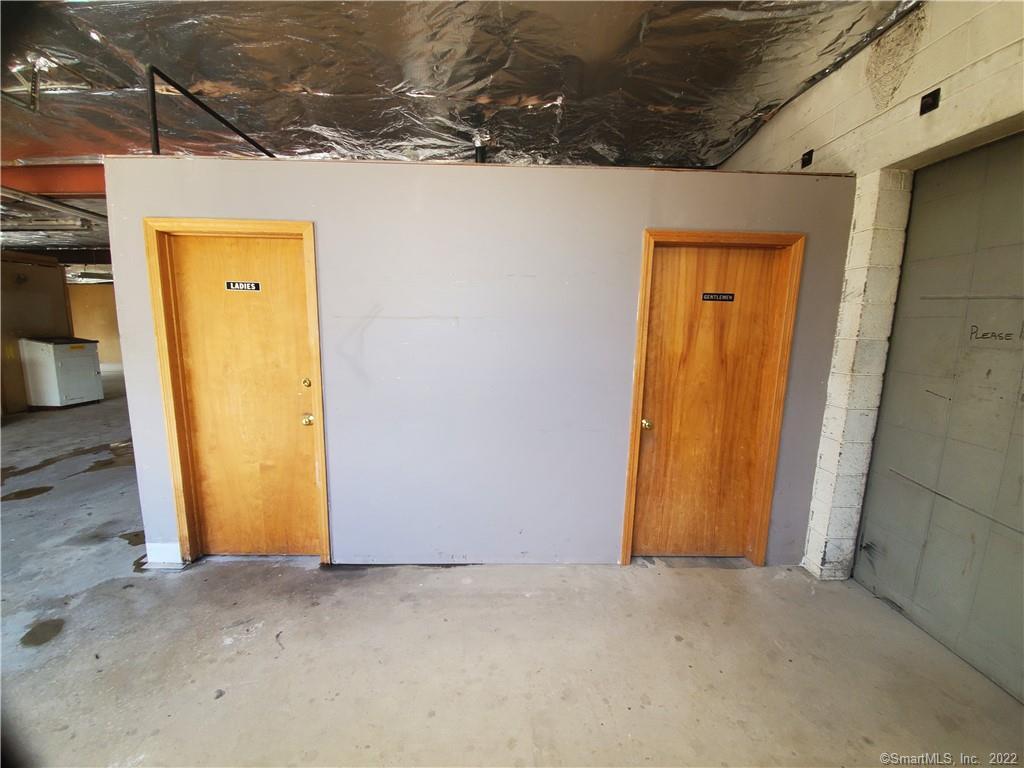 19 Sandscreen Road Avon CT 06001