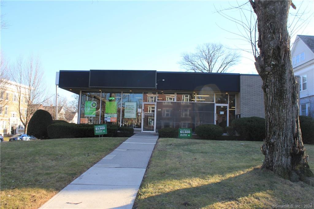 593 Farmington Avenue Hartford CT 06105