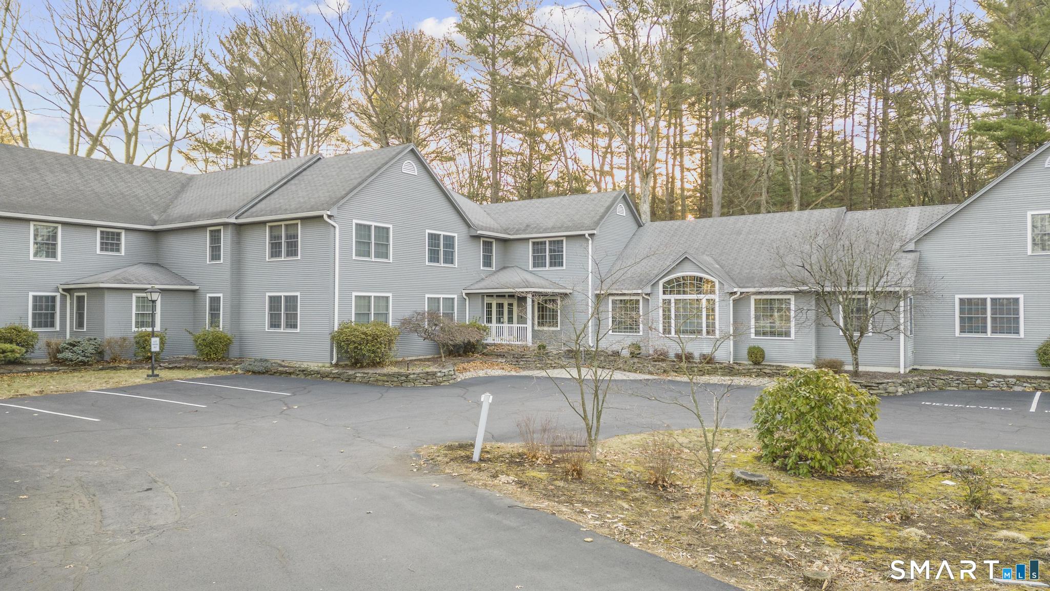1789 New Britain Avenue Farmington CT 06032